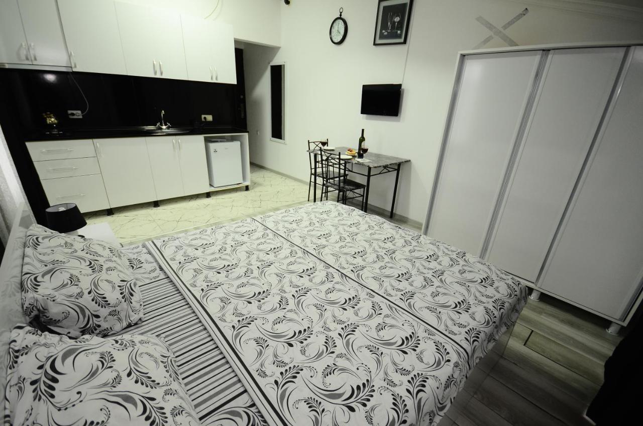 Aparthotel My Home Batumi Exterior foto